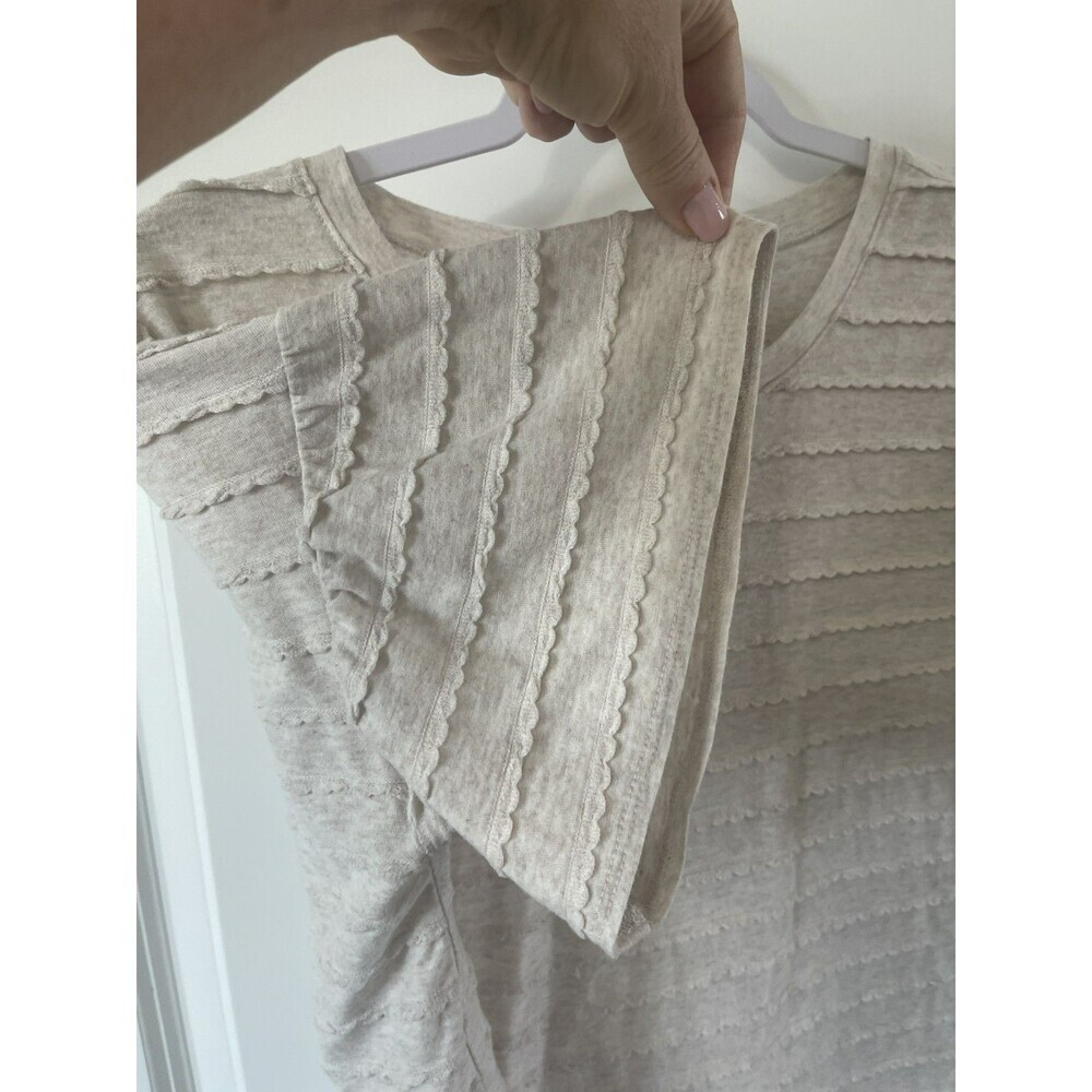 Loft  Short Sleeved Top With Scallop Stripes M Heathered Oatmeal stretch NWOT - Picture 5 of 5